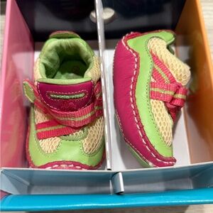 Stride Rite Baby Shoes in Green and Pink‎ Sz 1 Month Crawling Stage